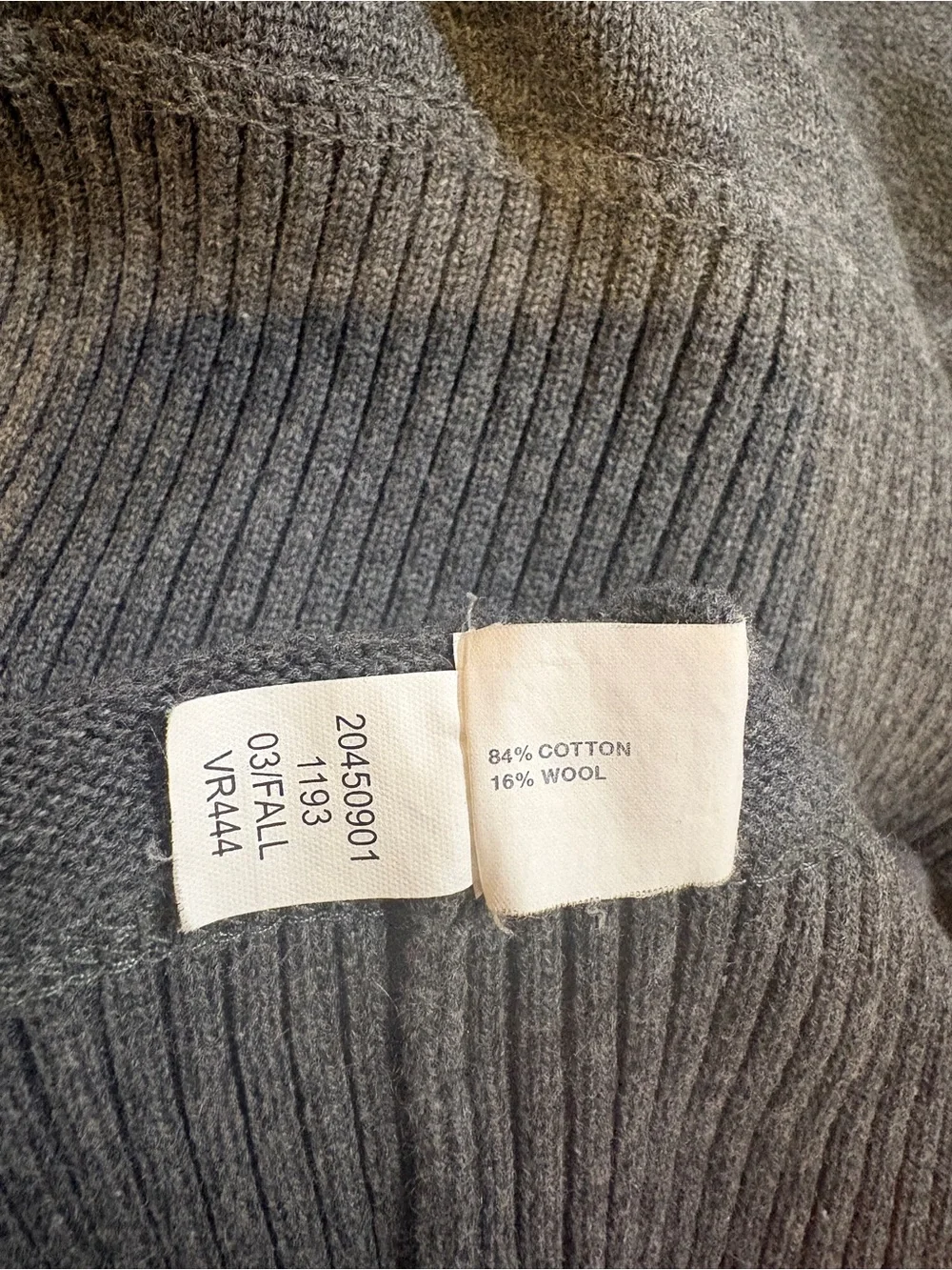 GAP men’s charcoal